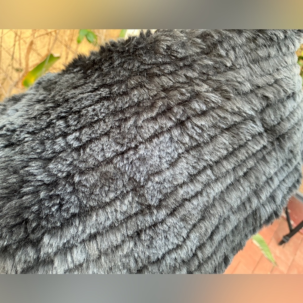 Growbeans by Karen Groner 35” Long Midnight Navy Blue Rabbit Fox Shearling Sz M - Picture 8 of 15
